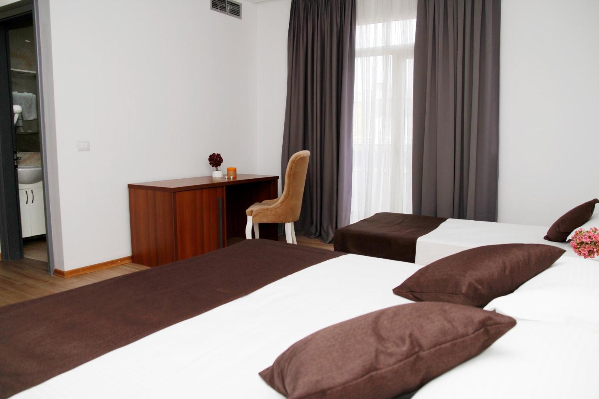 Amh 4* Durrës