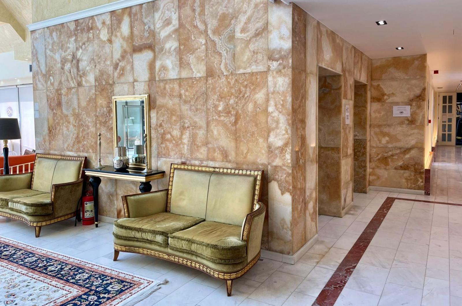 Amh Hotel 4*